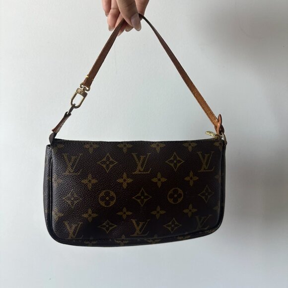 Louis Vuitton Pochette Accessoires Monogram Canvas - Picture 3 of 4